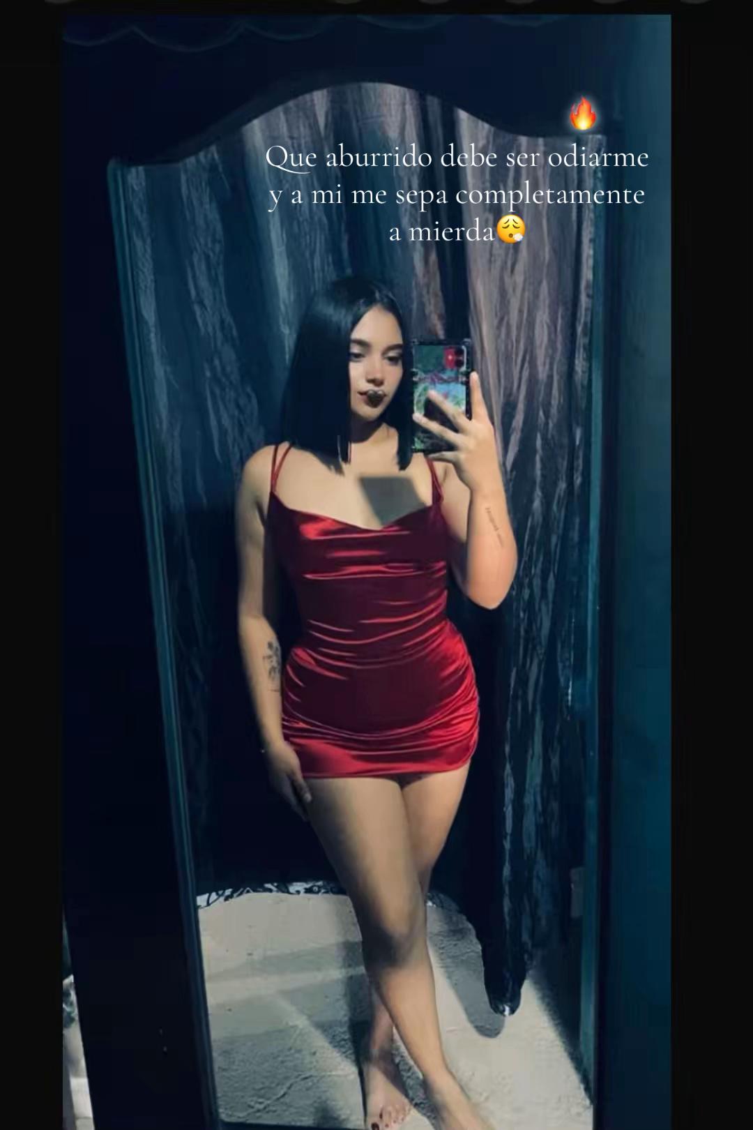 @Angie_🍒👩🏻