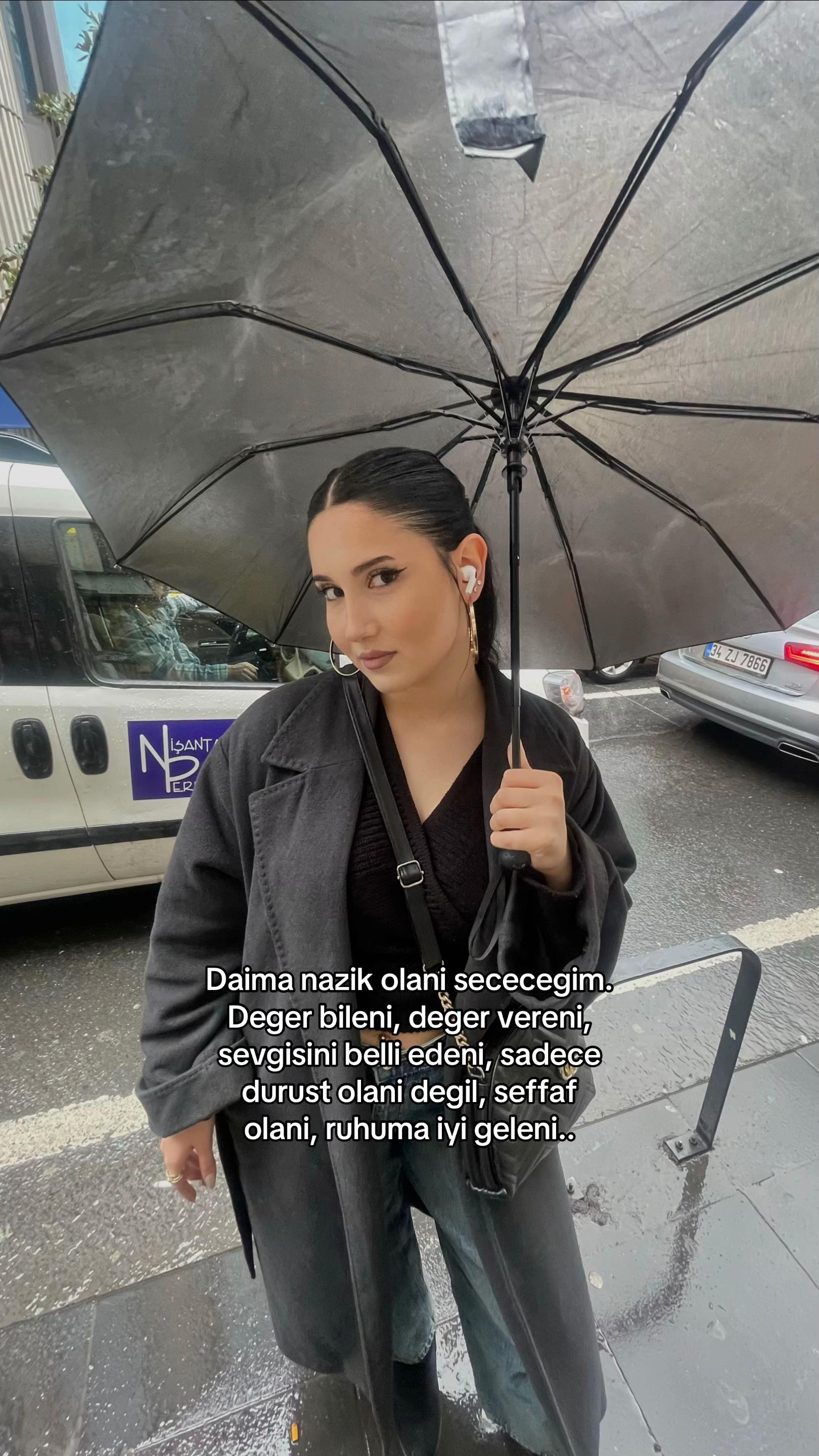 @ilaydafls