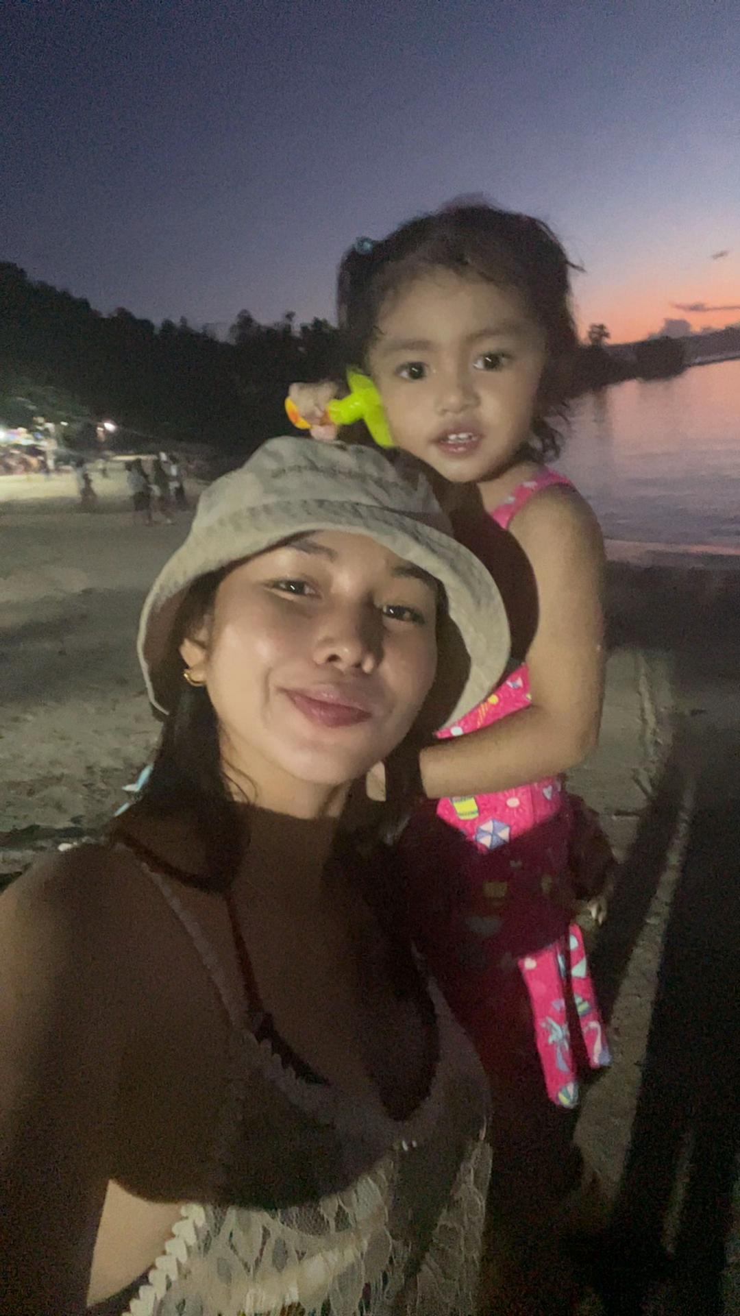 @Isla Miles🛍️