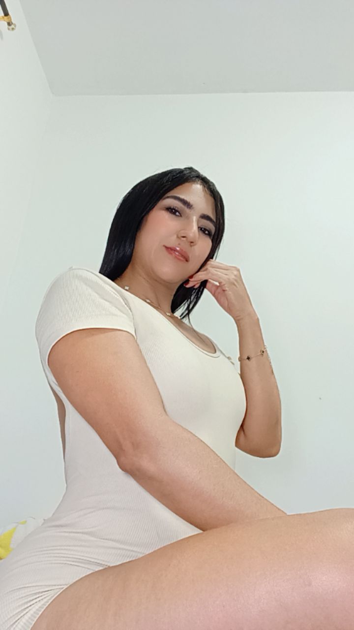 @Adriana Jackson 🪽🤍💎🇨🇴