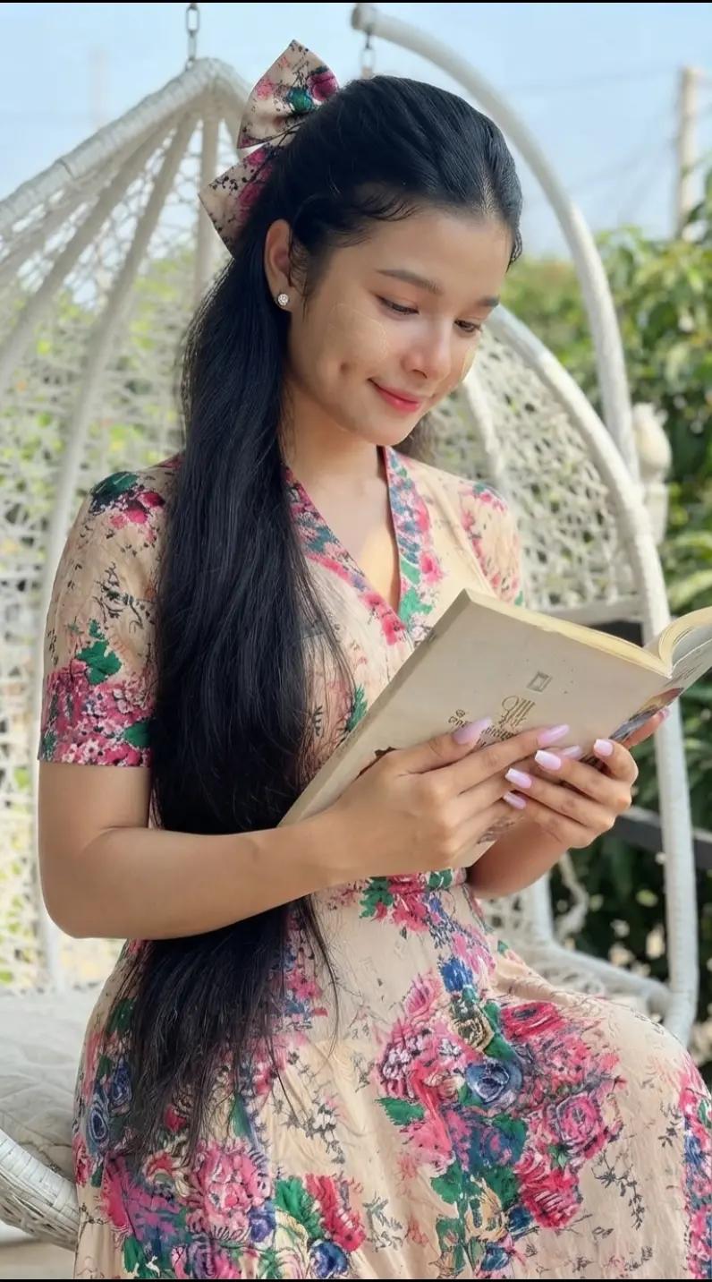 @👧 သျှင်ဂွမ်းဂွိ 👧