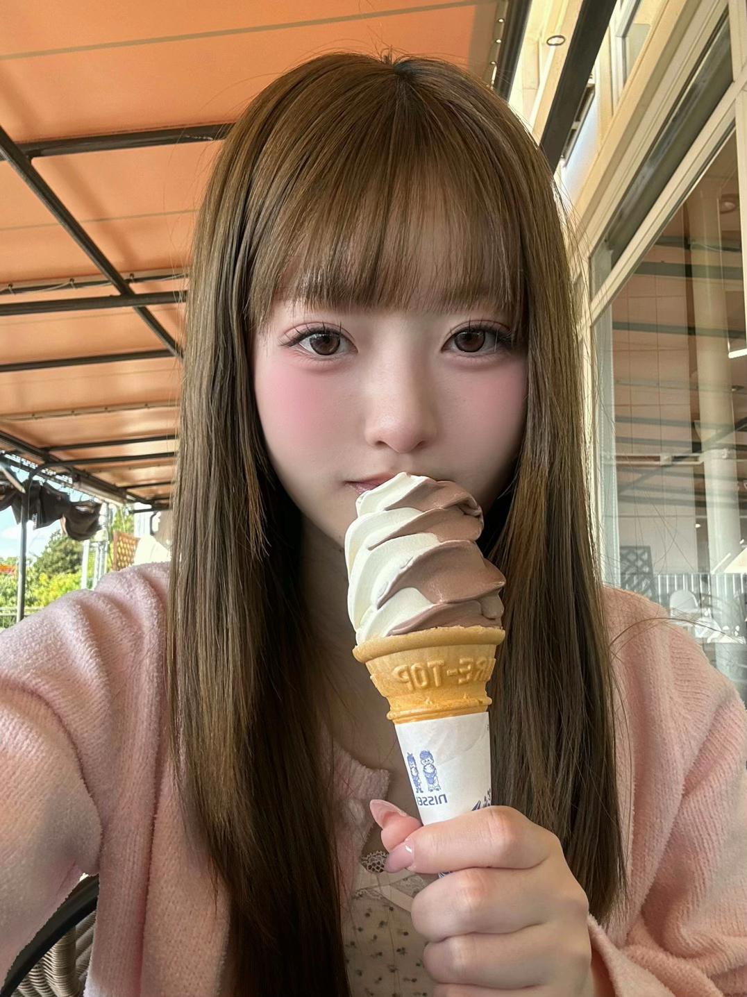 @ウナナ