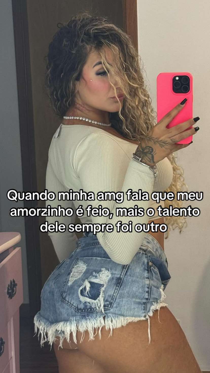 @Lara Emanuelle