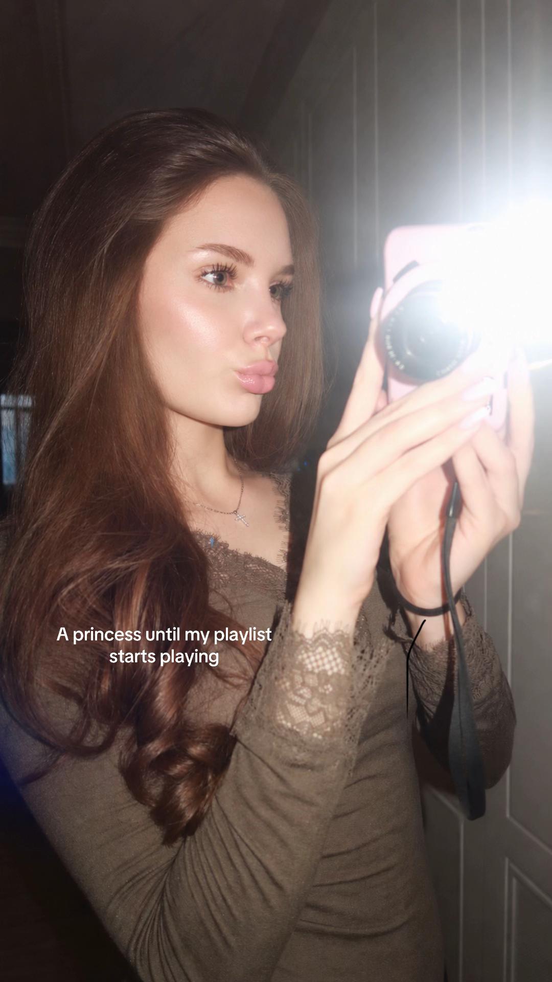 @Sophia