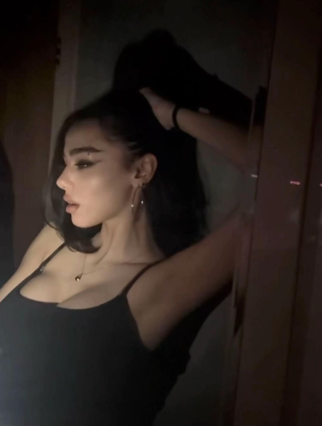 @-K