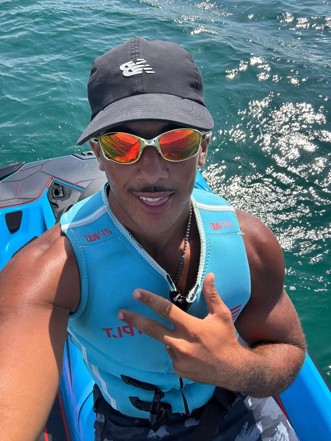 @Ahmed 🌊🦈