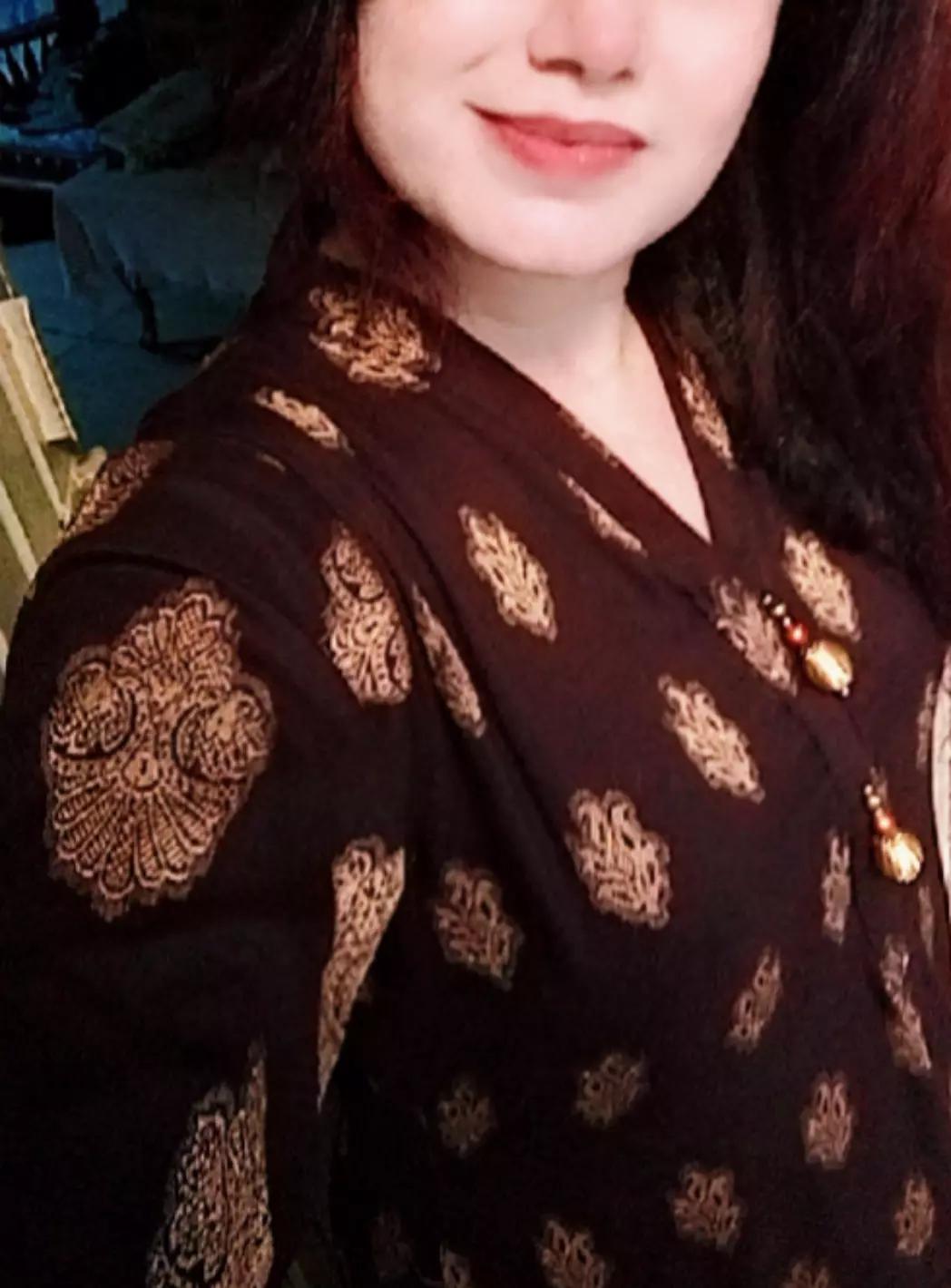 @Saba🥰