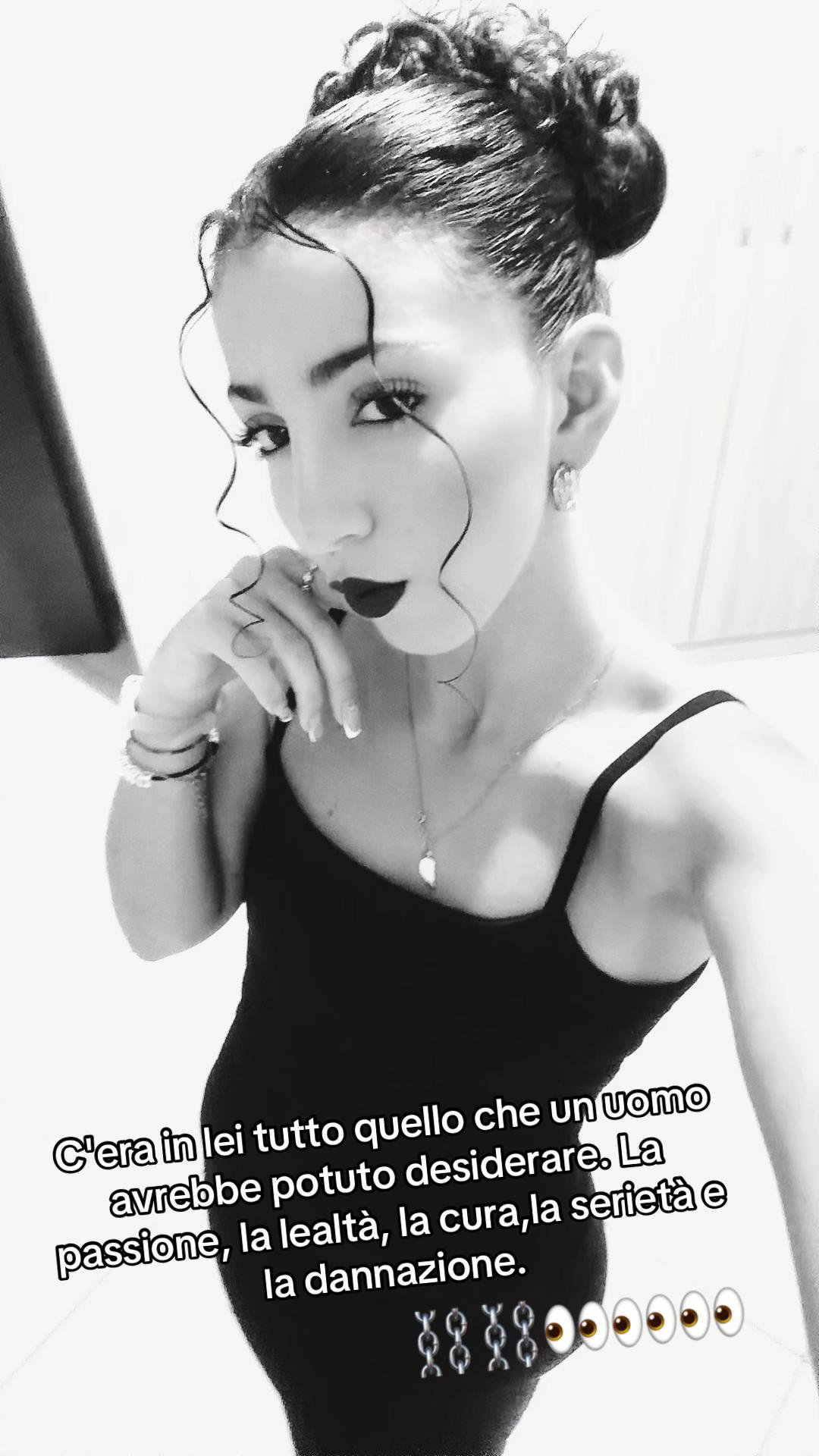 @Desyreecottone