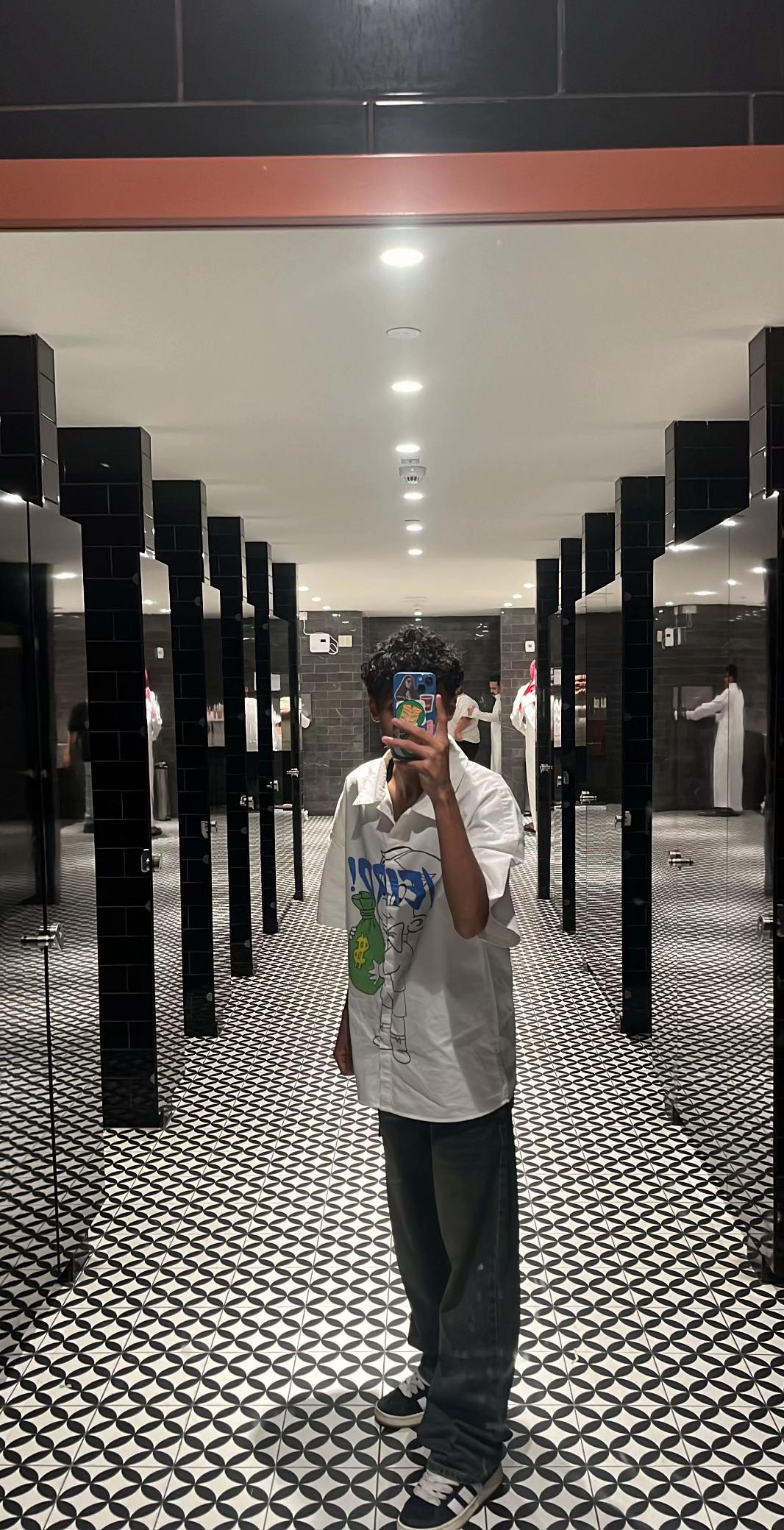@RAYAN💙.3]