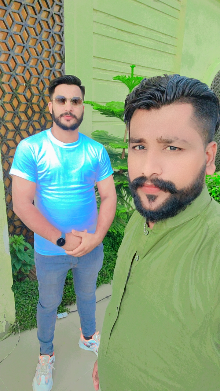 @Gujrati Munda