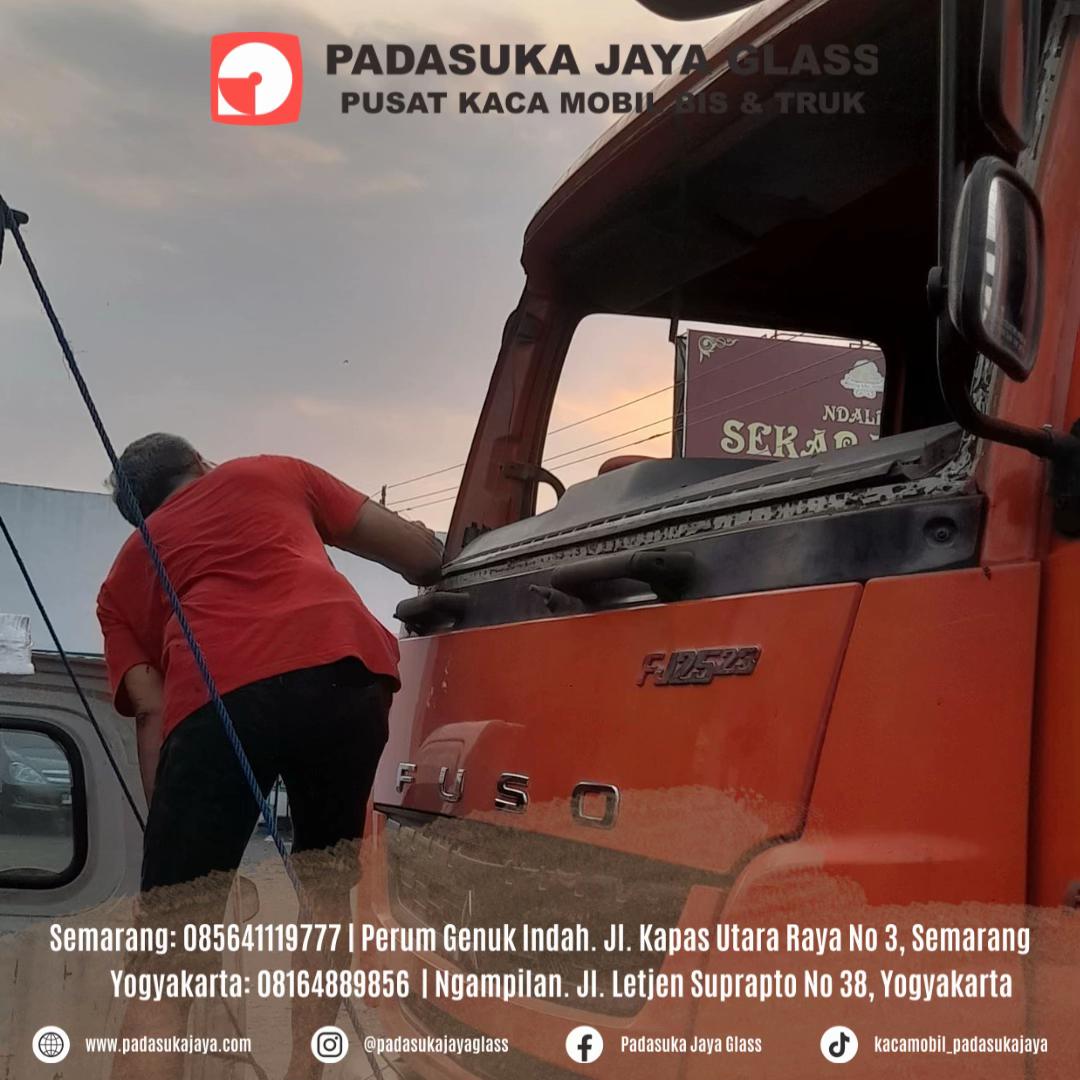 @Kaca Mobil Padasuka Jaya