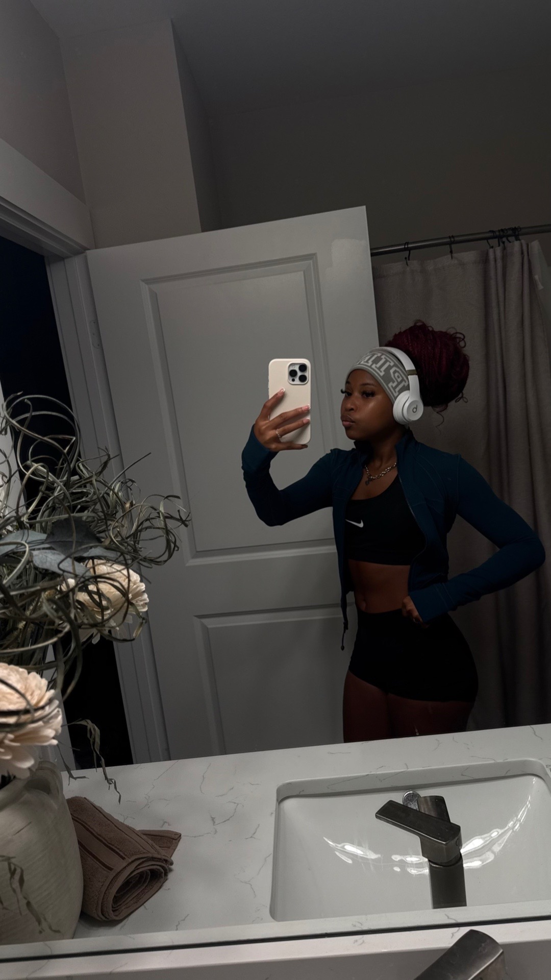 @thequeensarchivesssss