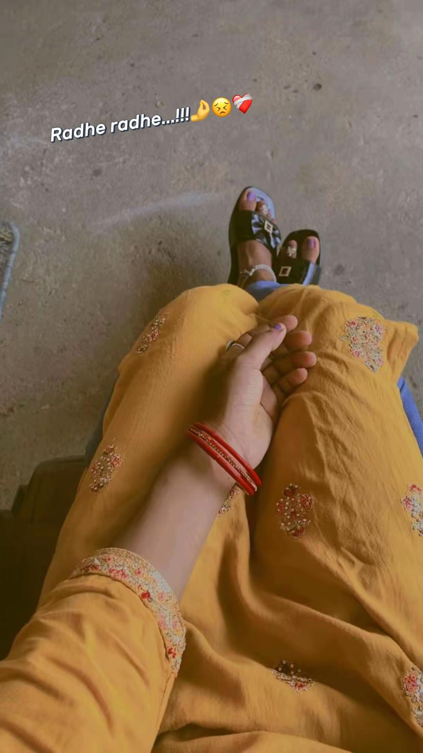 @_Miss_Swarnakar_๐ฆ