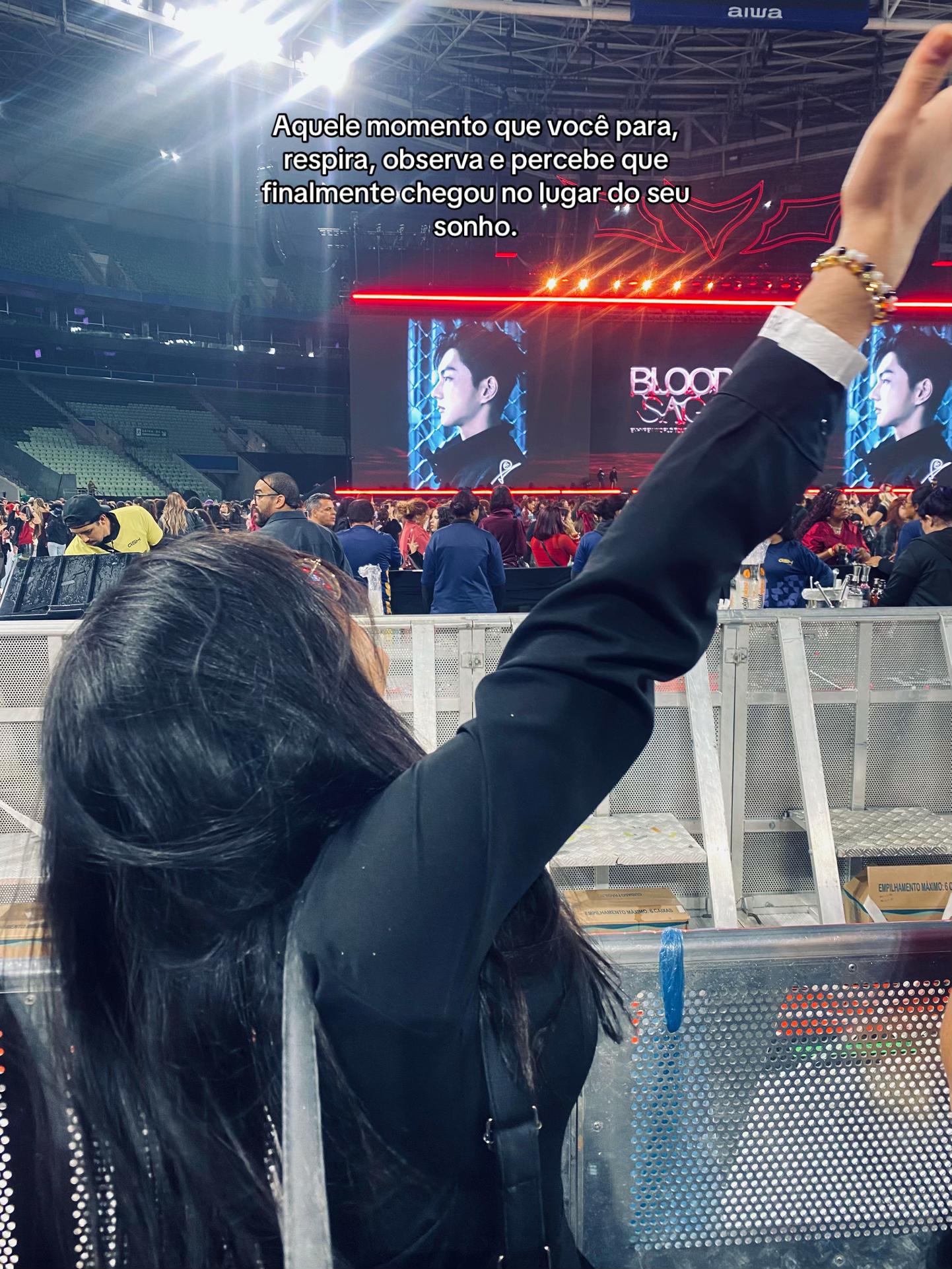 @polimyu⁷ VAI VER O BTS !