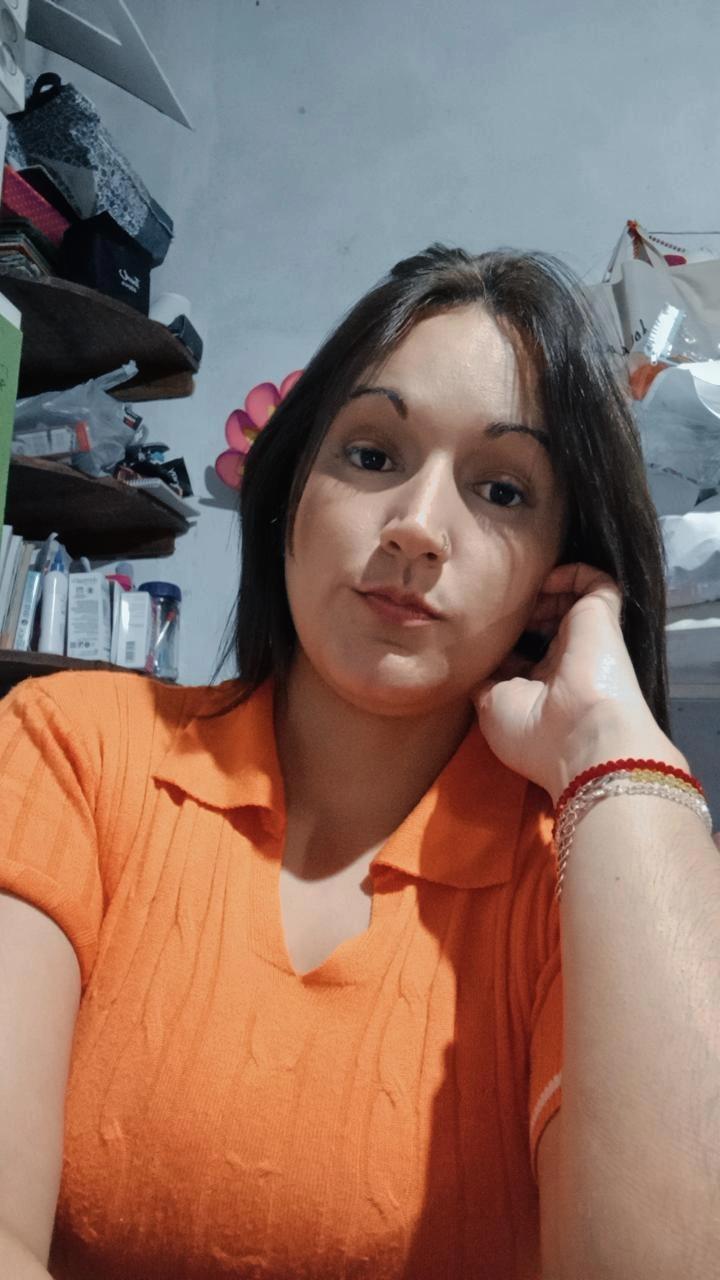 @Estefi castillo