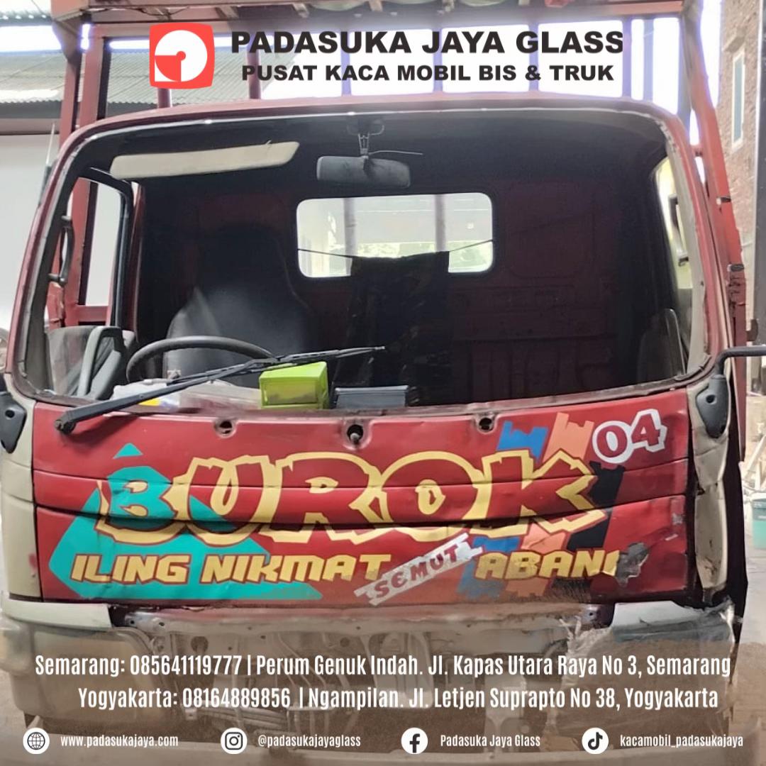 @Kaca Mobil Padasuka Jaya