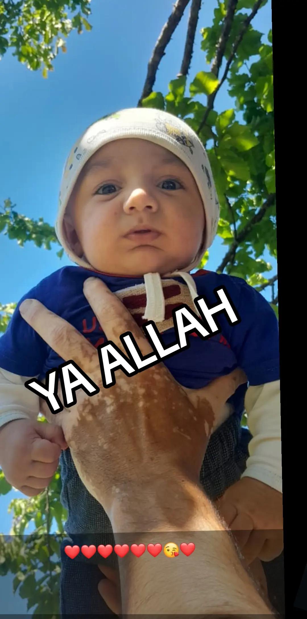 @Ruslan Kameraman