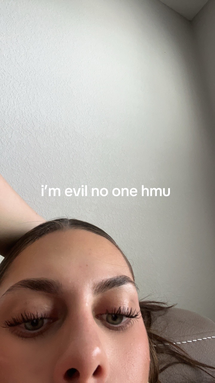@👄