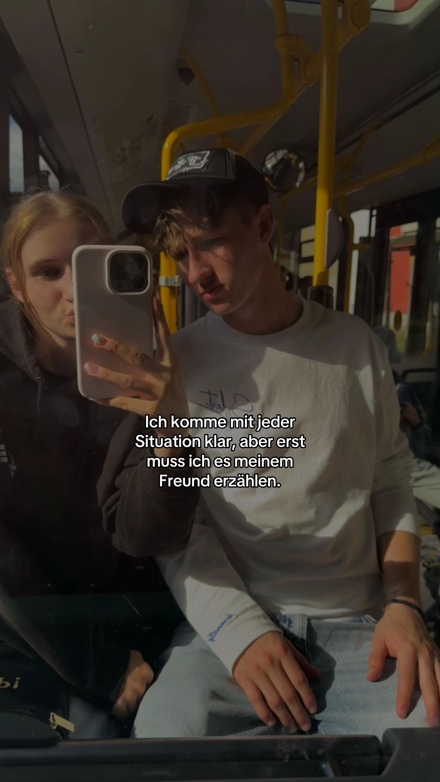 @𝒍𝒊𝒍𝒍𝒚 & 𝒎𝒐𝒎𝒐