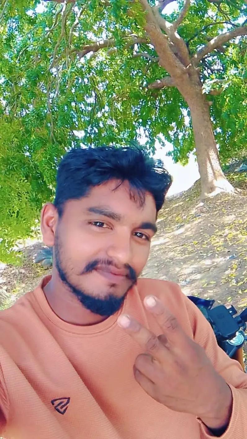 @💞❤️⚔️Thowfeek king⚔️