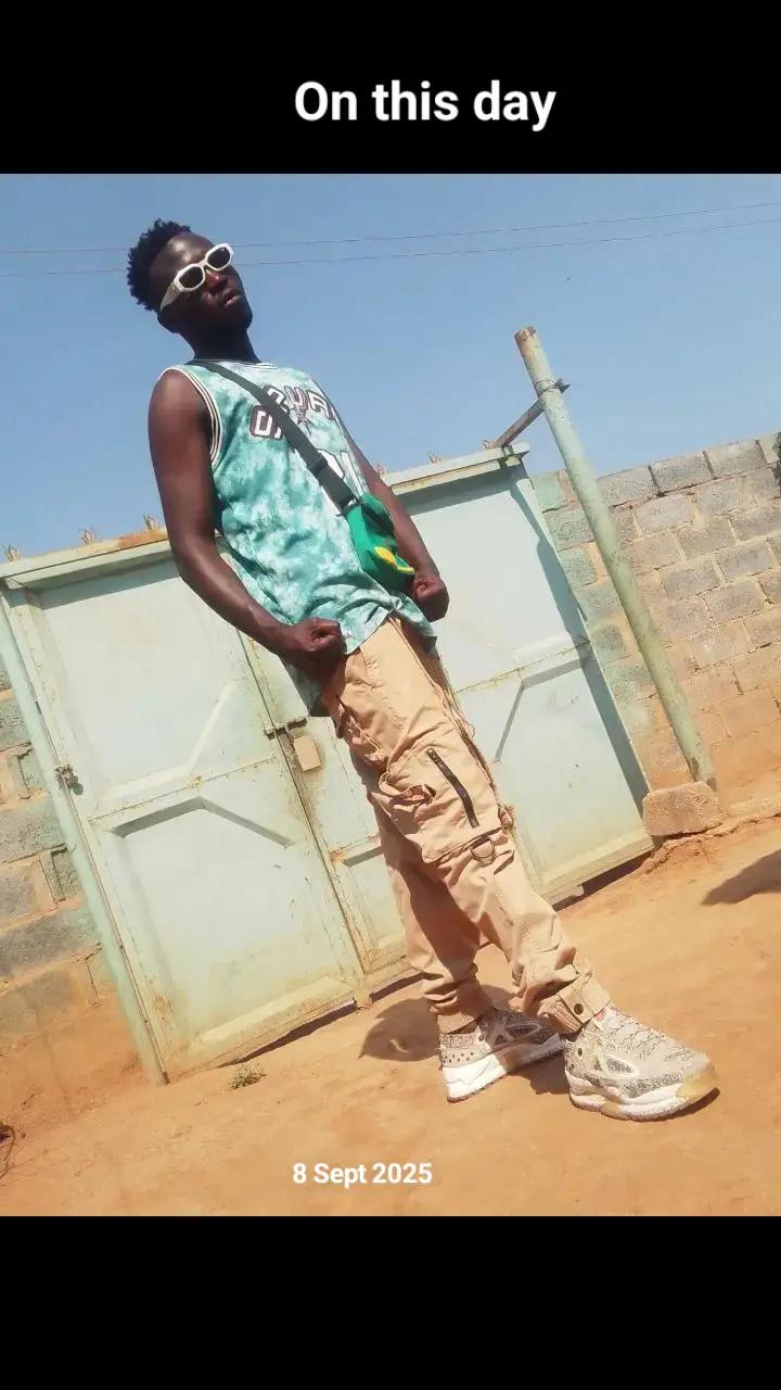 @commander D moze