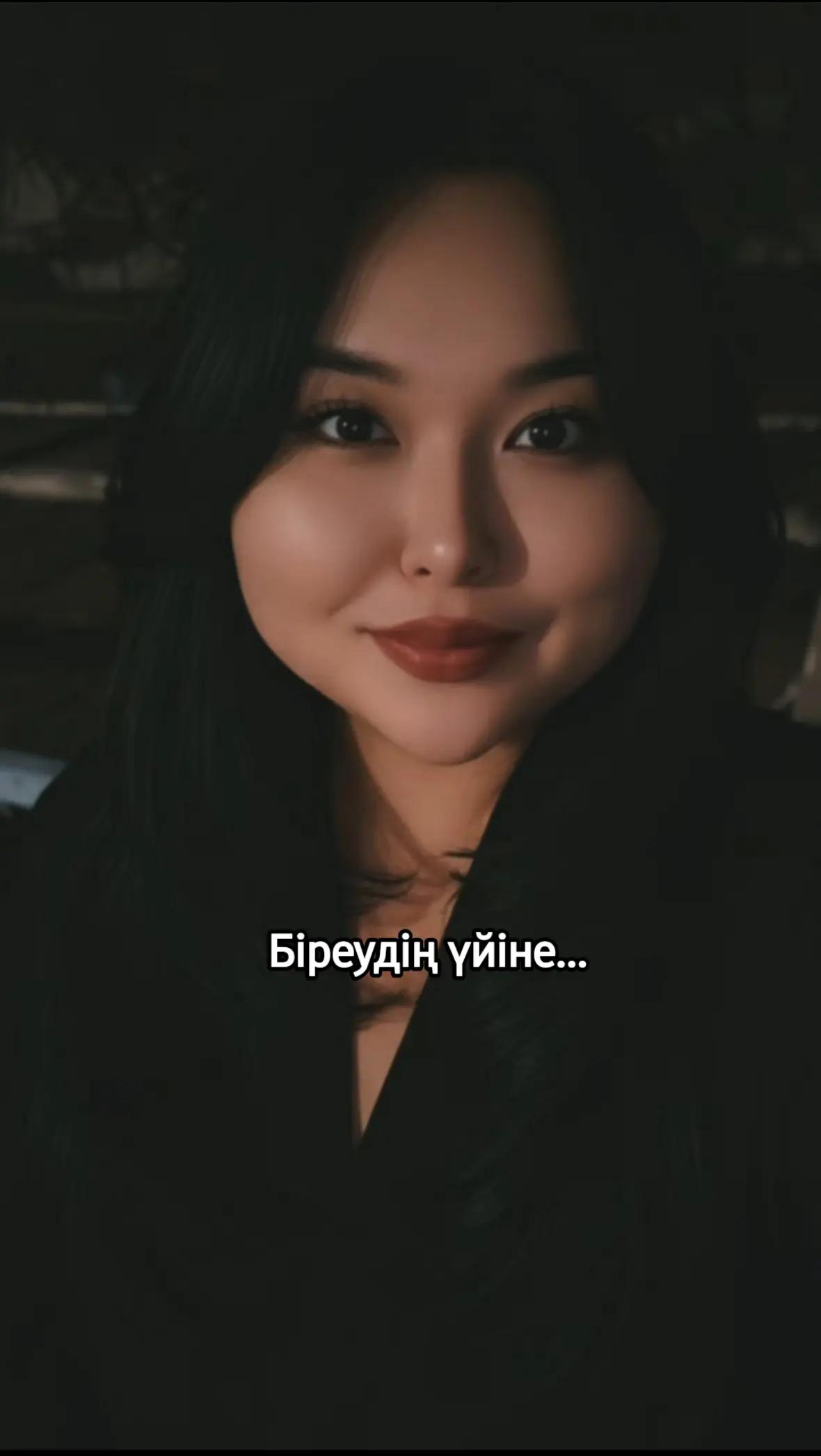 @𝐁𝐨𝐭𝐢𝐤 𝐊𝐚𝐦𝐩𝐨𝐭𝐢𝐤🌸