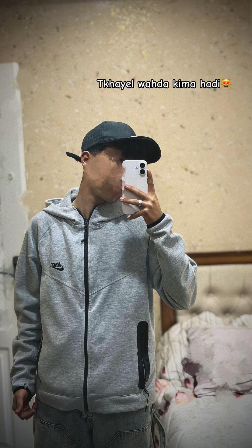 @๐ฆฅ