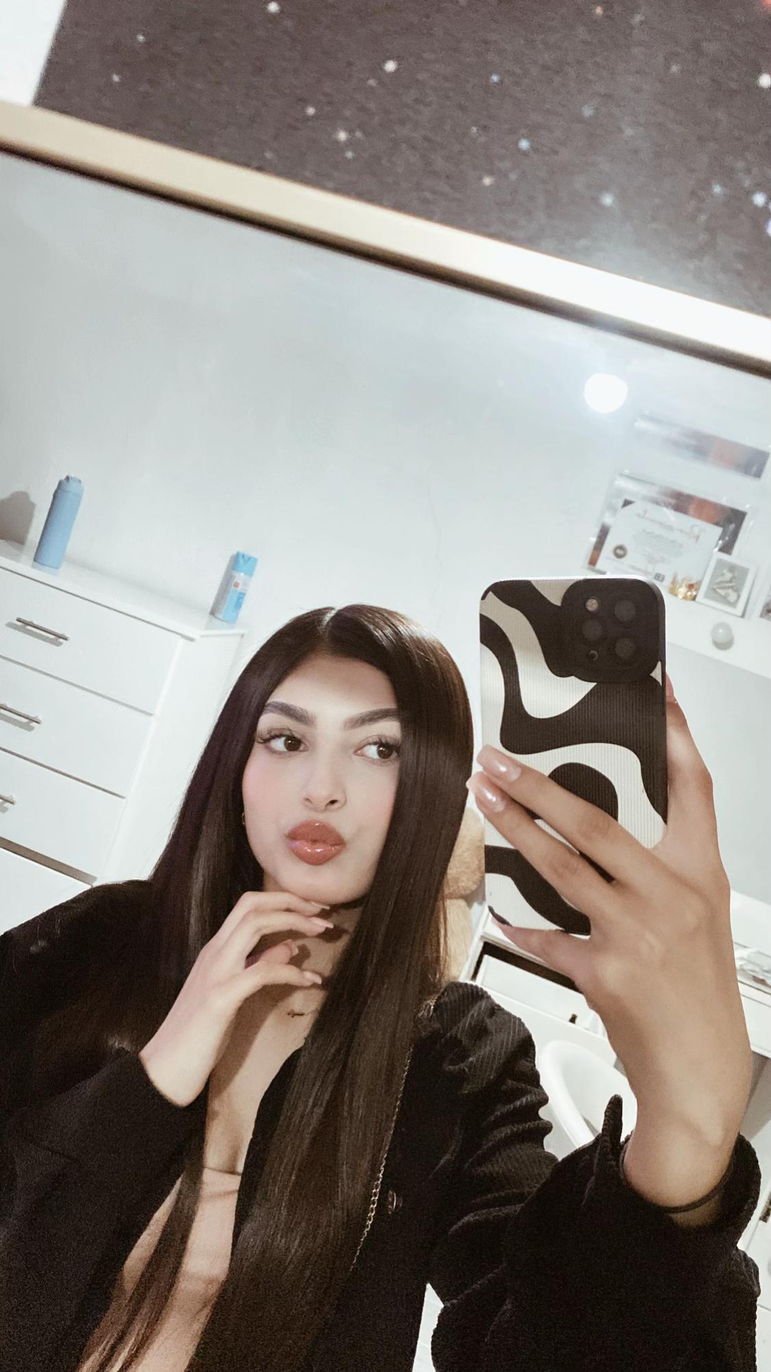 @𝒮