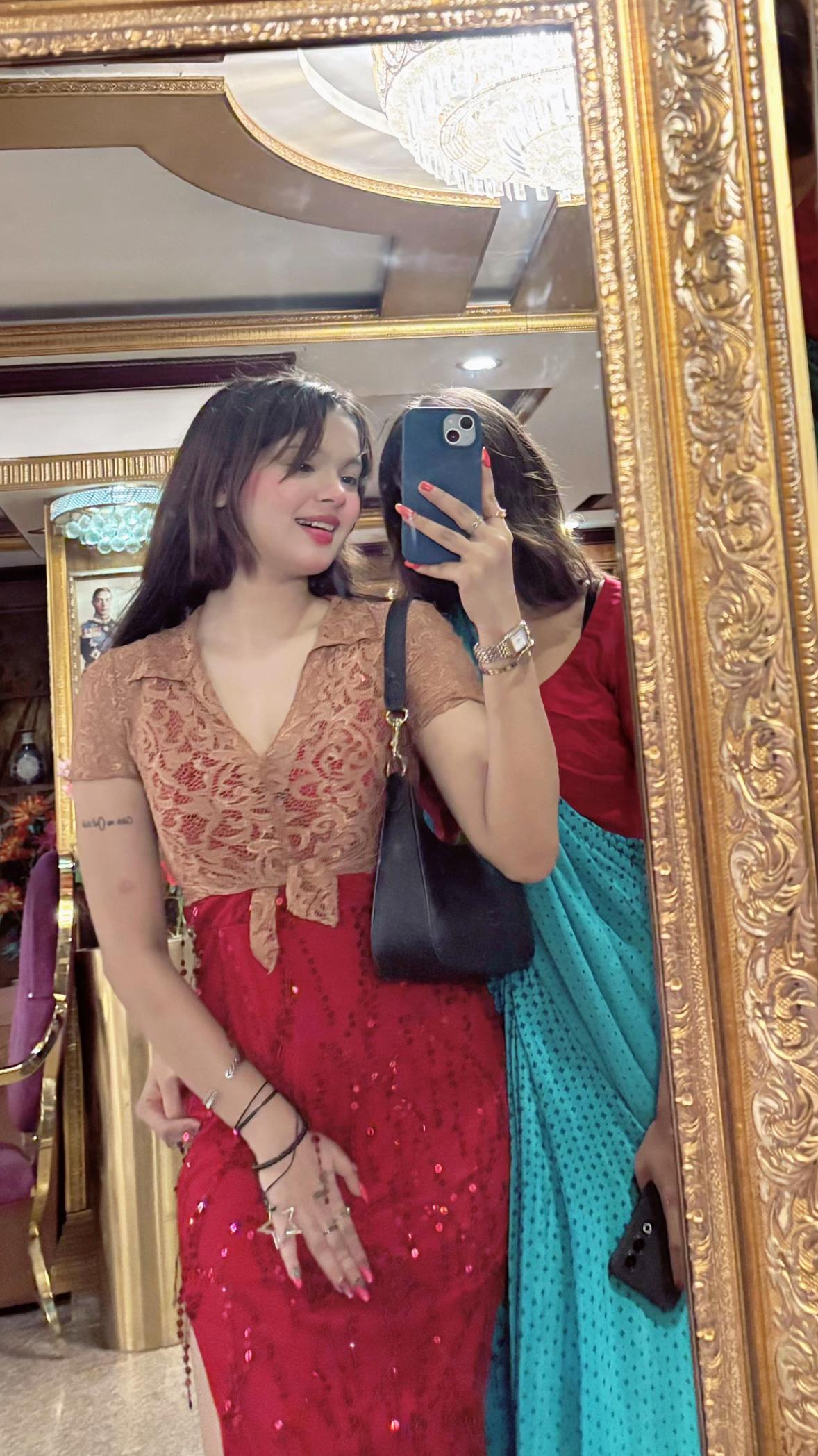 @eshaahsanpori