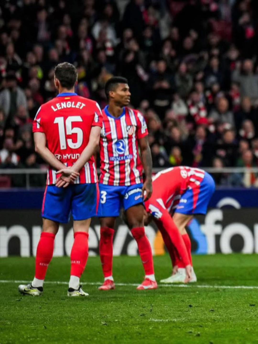 @Z 🔴🔵