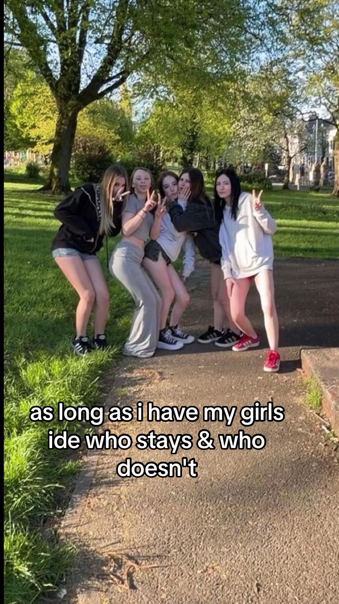 @𝓛𝓮𝔁𝓲🌺💋