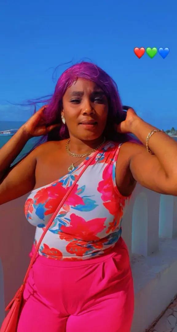 @Esther Lifaite
