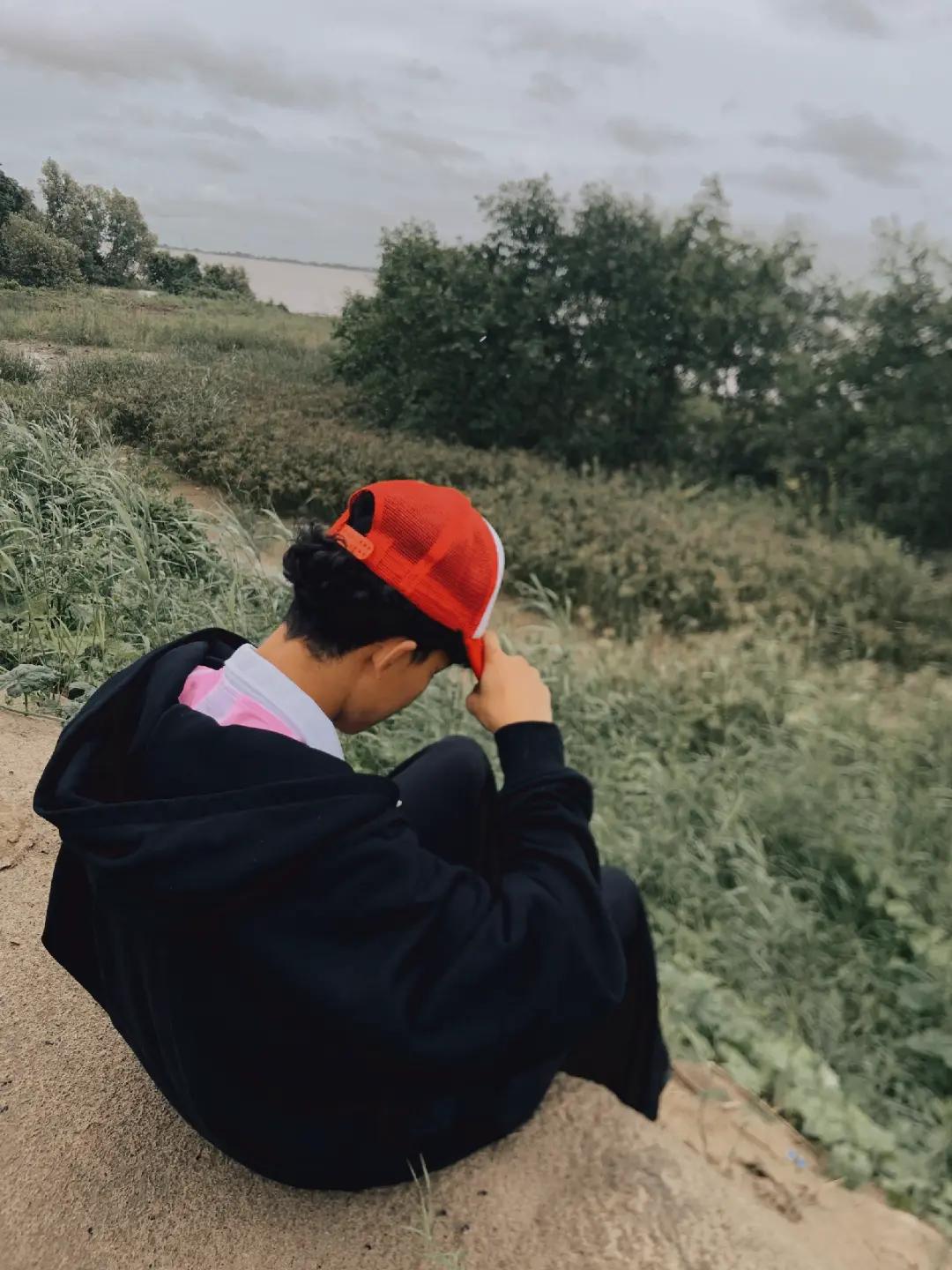@မောင်ချစ်🤖🦠