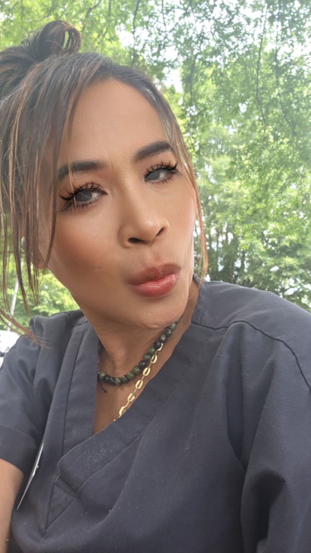 @ariyanababe