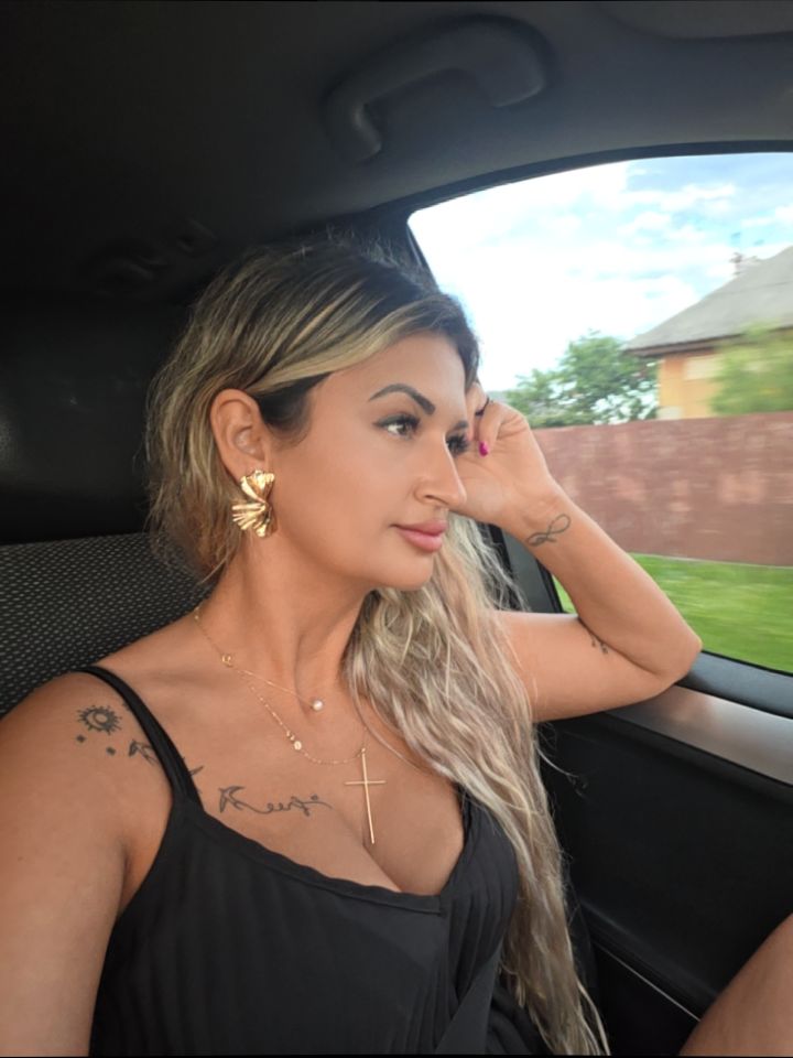 @Cătălina 👑