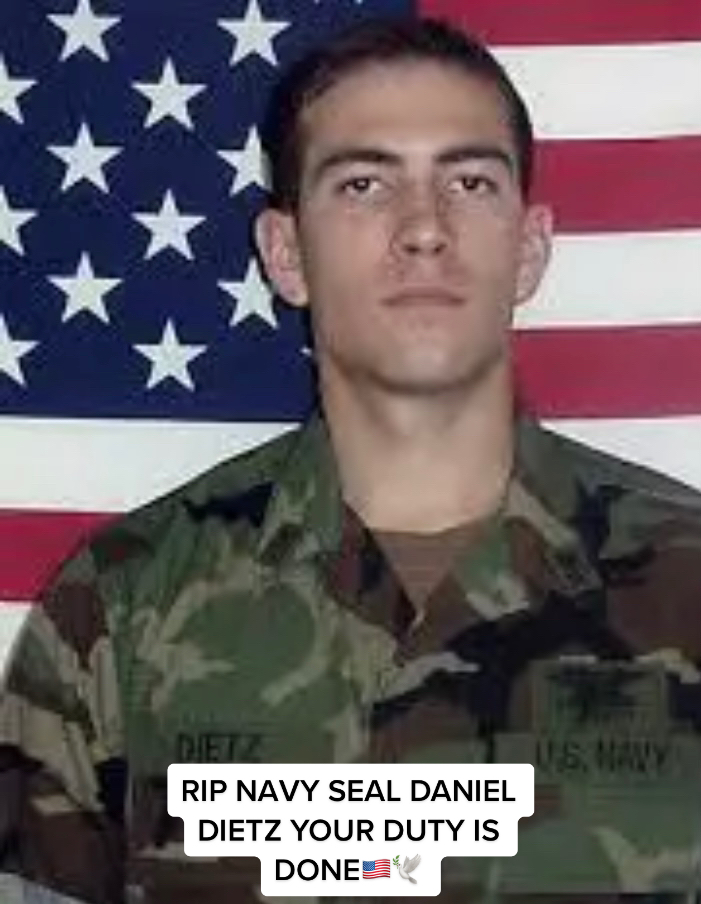 @Honoring the fallen🇺🇸