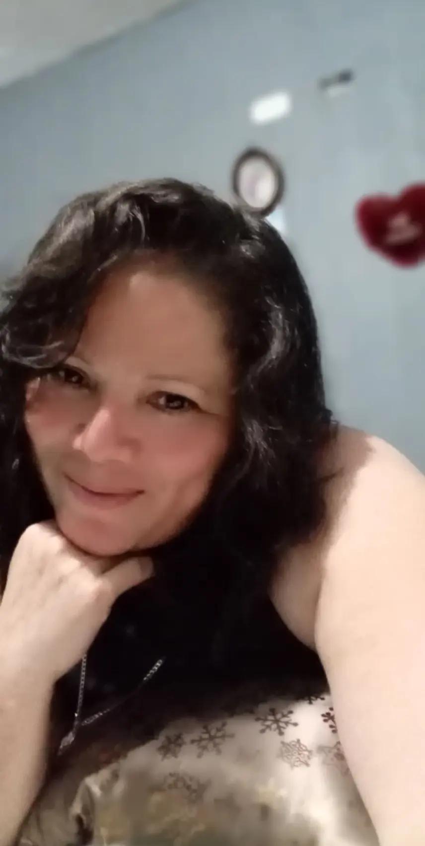 @Elizabeth_Alvarez