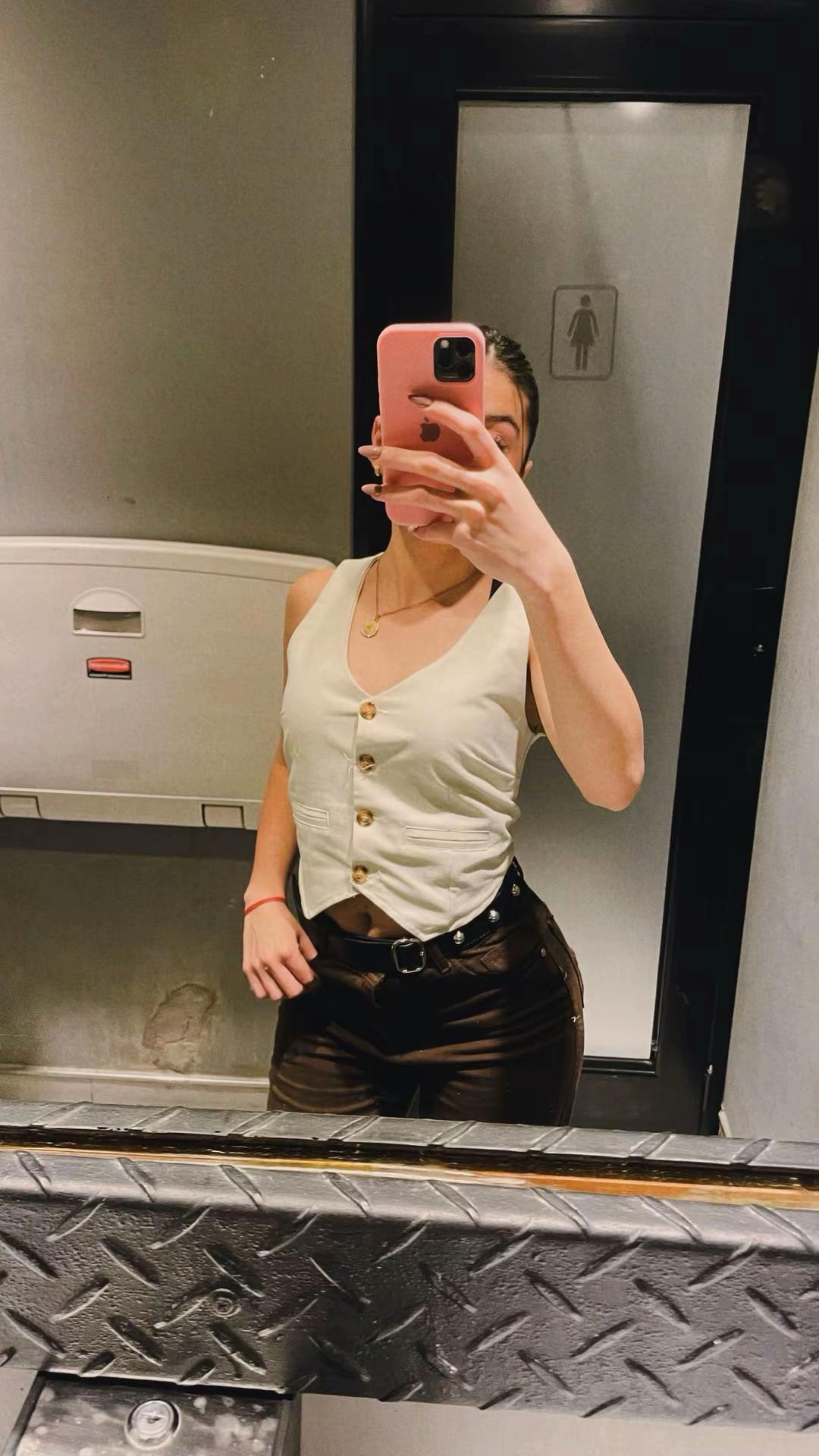 @leizarocio_