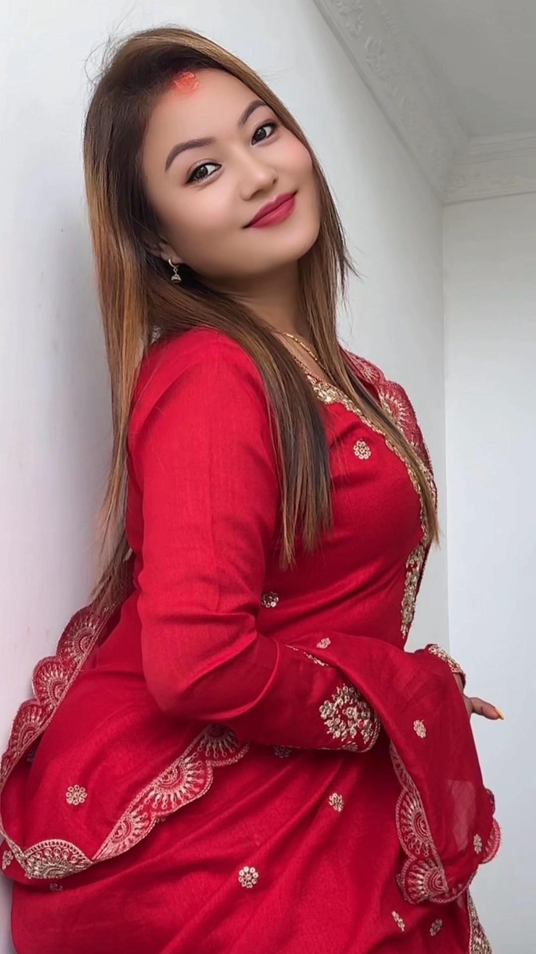 @🧿👑SHANKHUUमहारानी👑🧿
