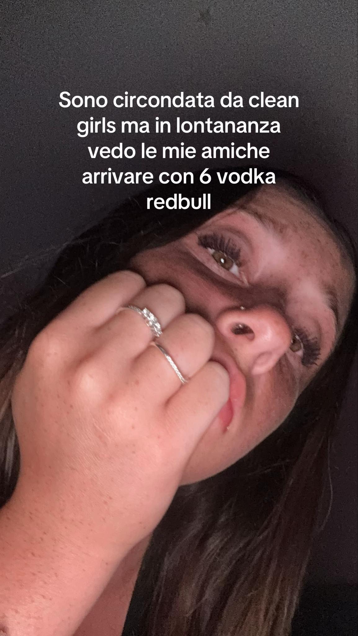 @sarinaaa_spamm