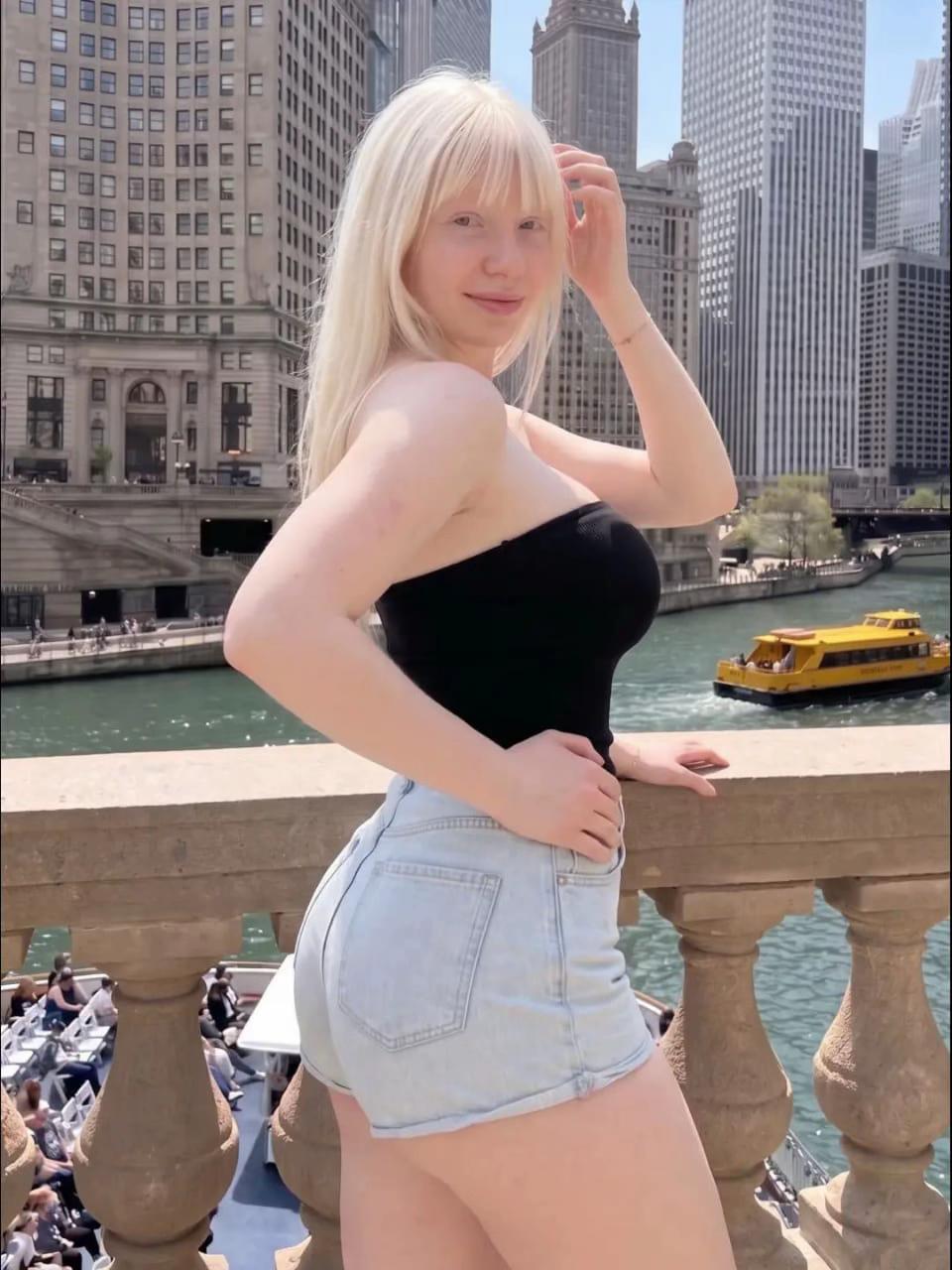 @_alinaviktoria