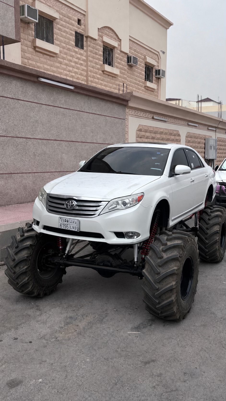 @سعود بن عبدالعزيز