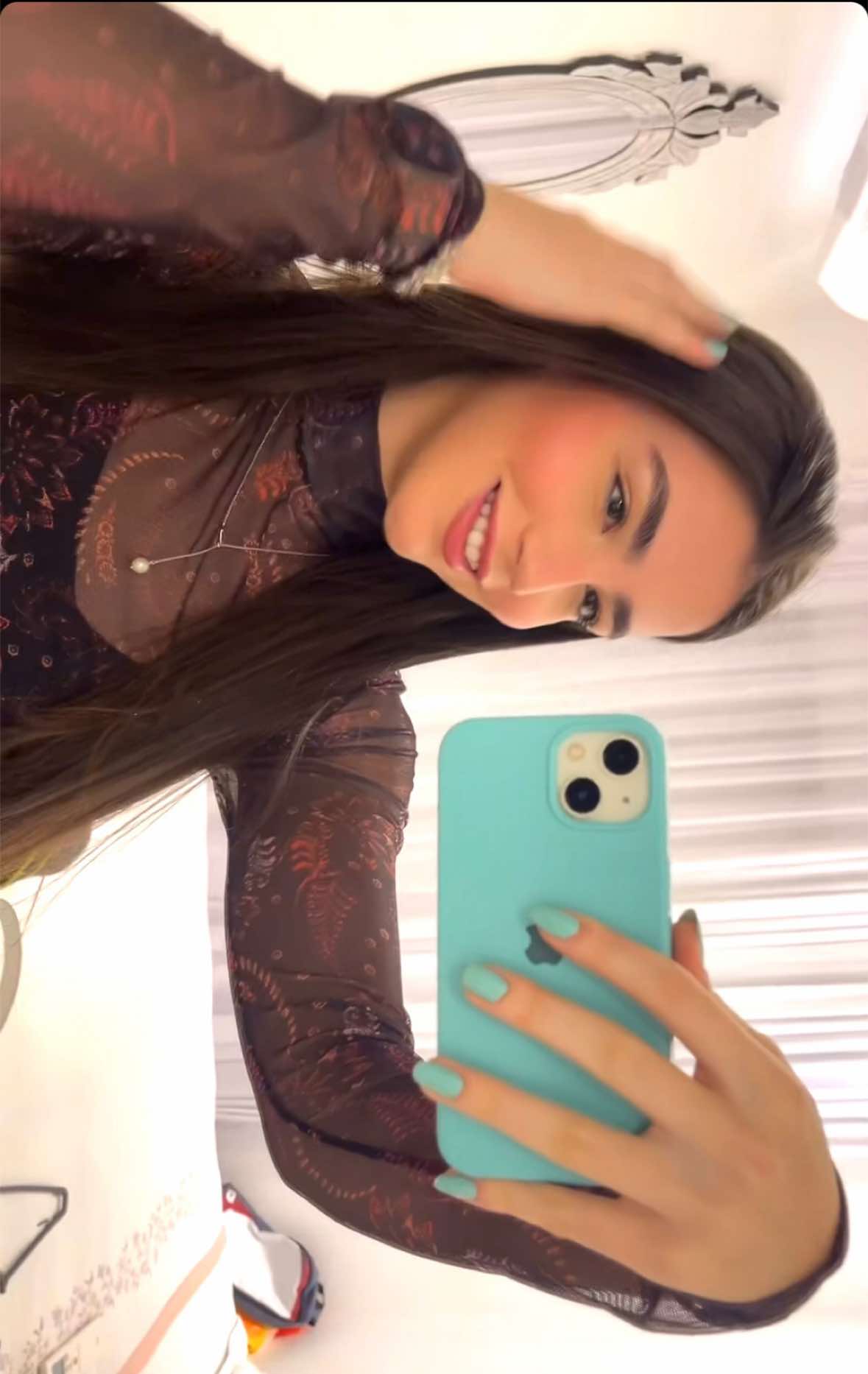 @fefe.schneiderr