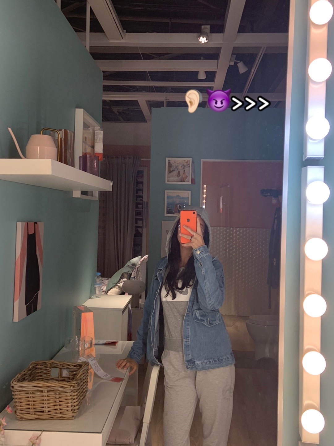 @๐บLa_lupa๐บ