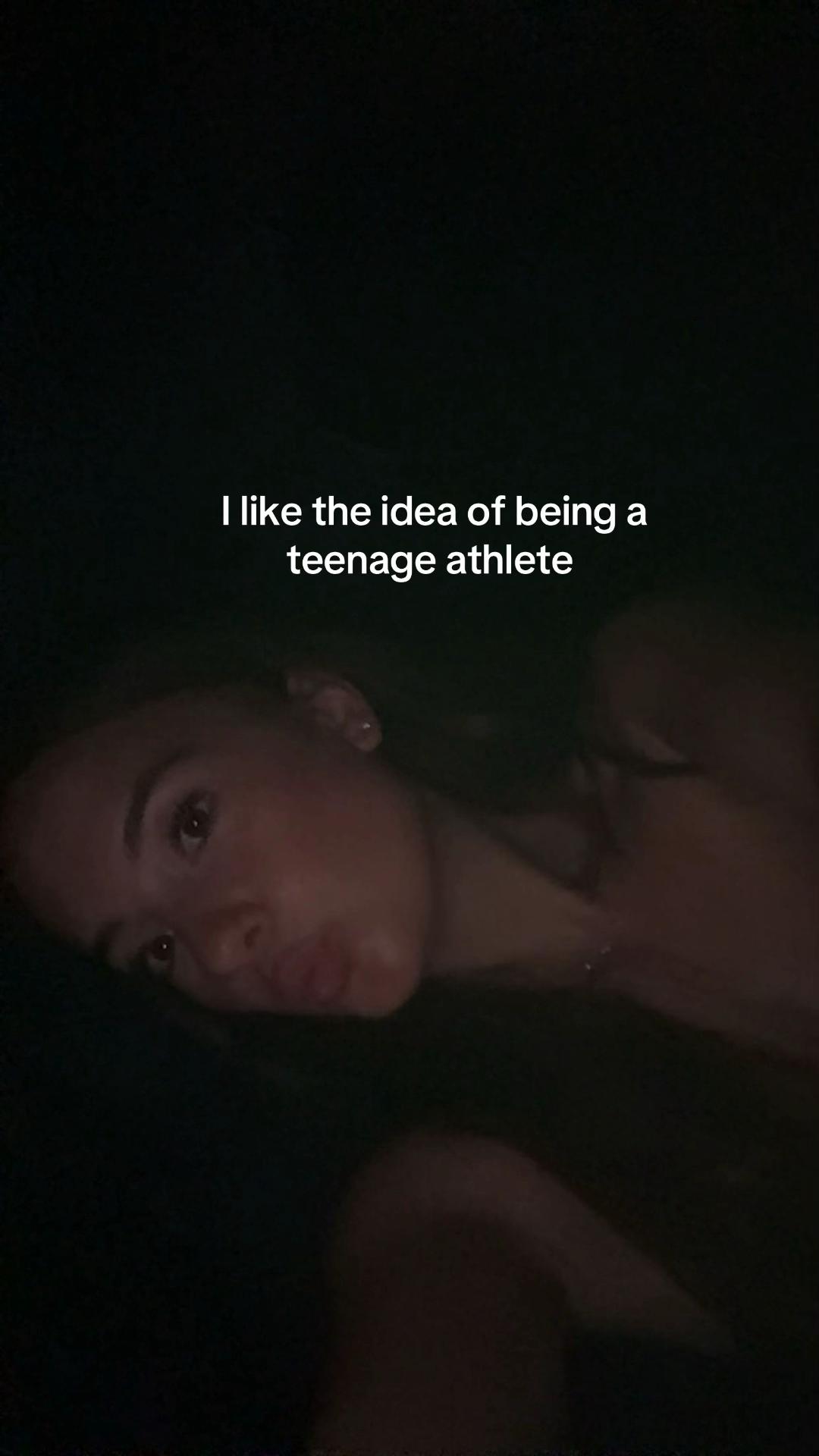 @𝐜𝐚𝐬𝐞𝐲ᥫ᭡.