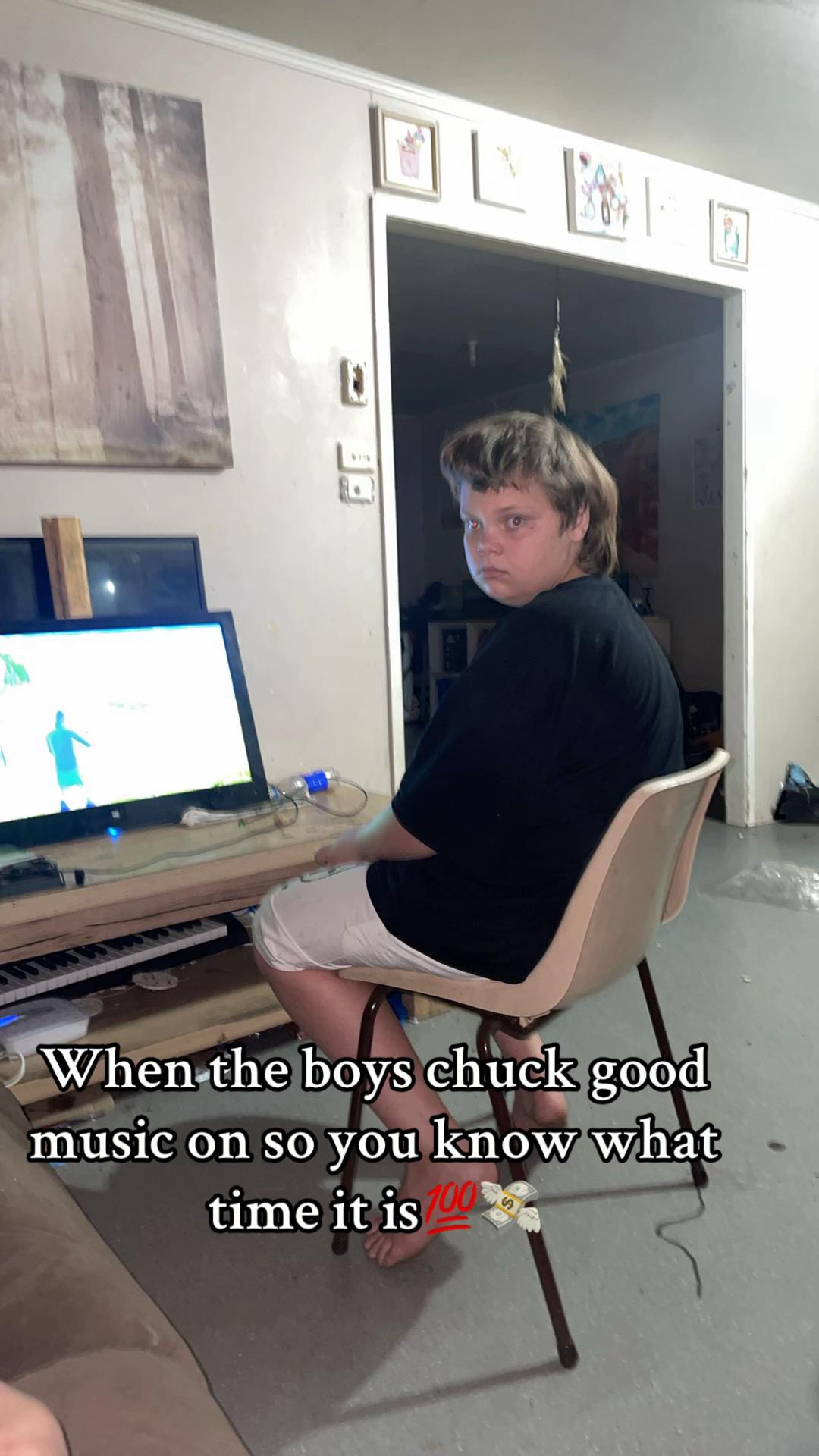 @WhoDoYouReckon