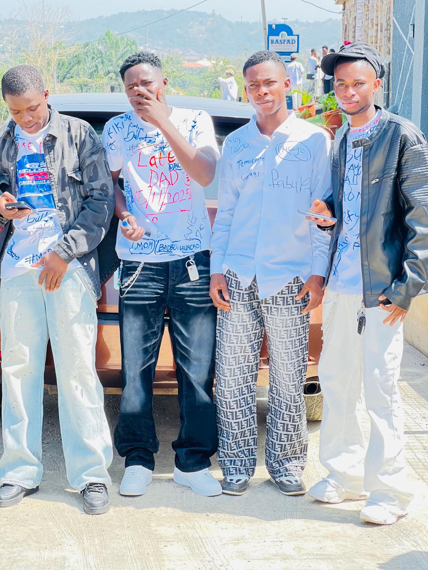@Holayinka 🤘🥰❤️❤️💖🦋🦋🤍