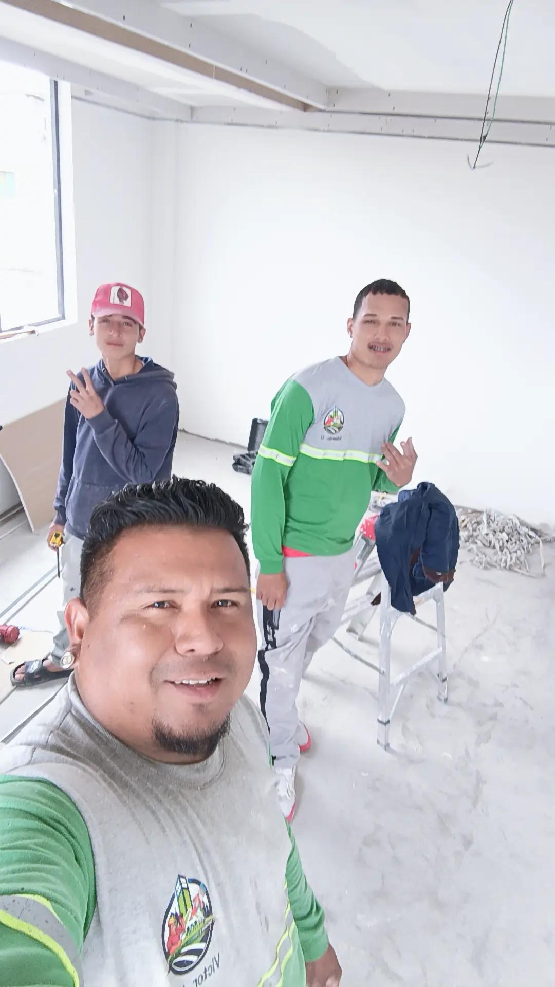 @🇪🇨👷ɌɆMØĐɆŁȺȻƗØNɆS MꝀ🏠🔨🪜
