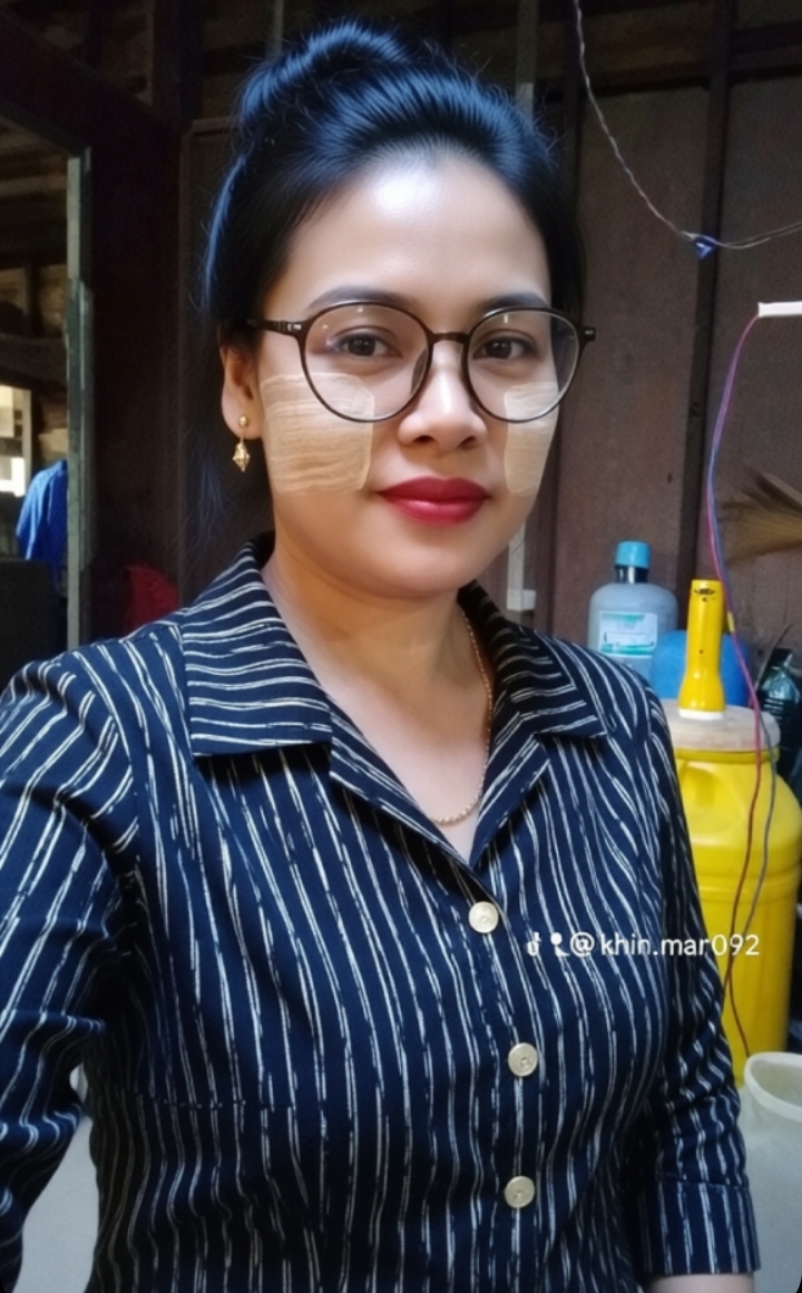 @💞💐Khin MarLarMyint💕💐