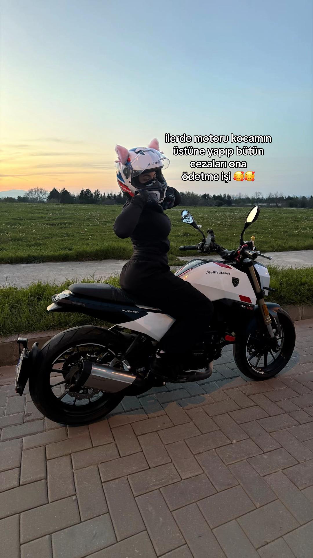 @pembeispanak